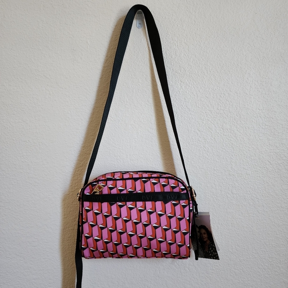 DVF Camera Crossbody Bag Pink Geo Print NWT Diane Von Furstenberg Target - Picture 4 of 6